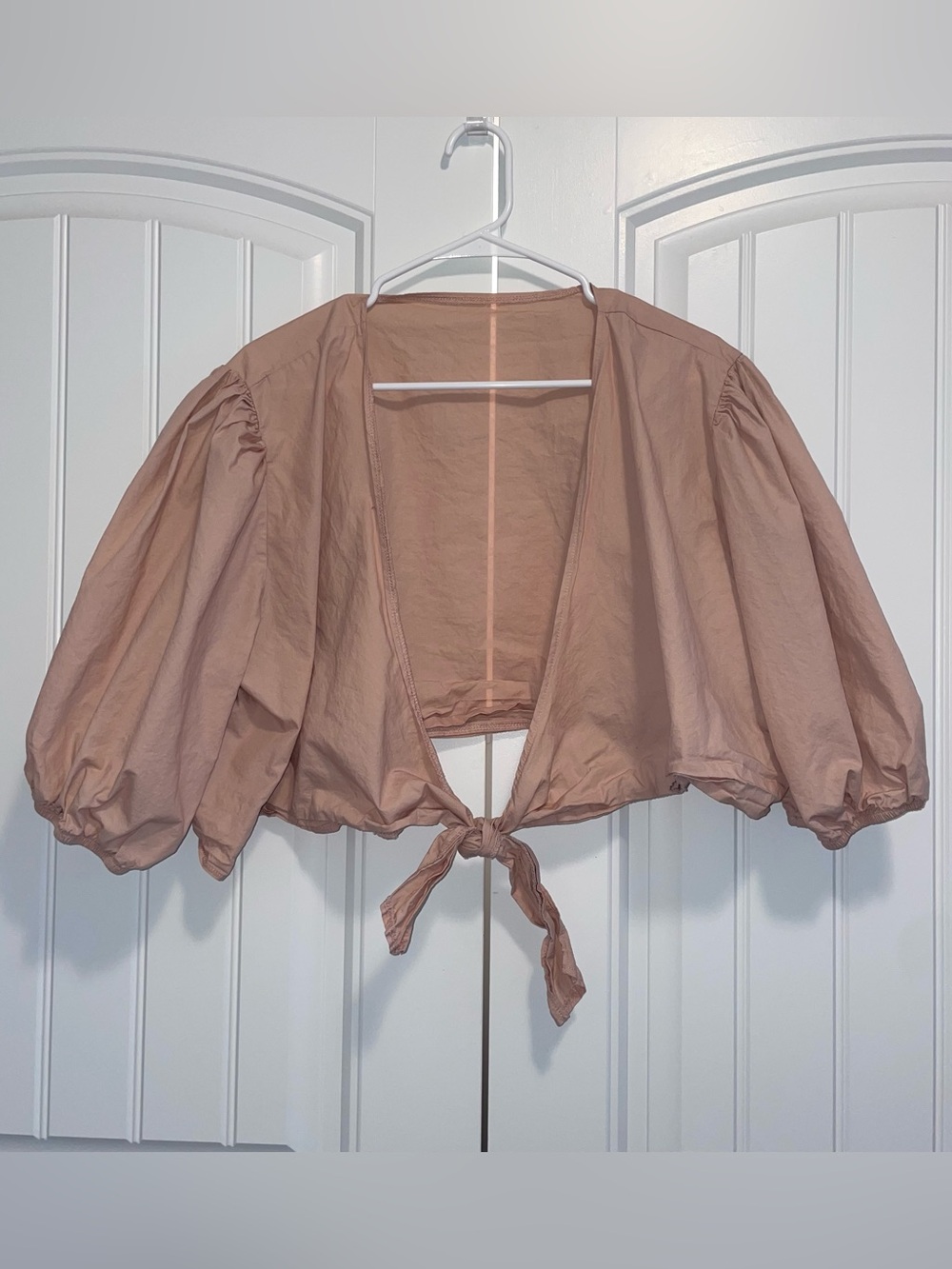 SHEIN Blouson Tie-Front Crop Top in Dusty Rose